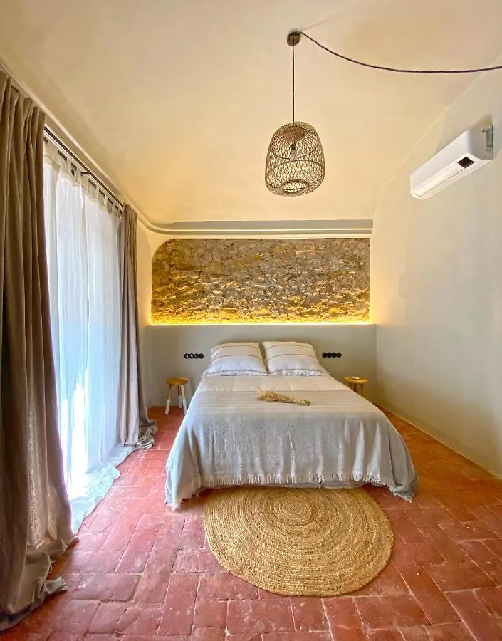 Homestay Casa Elvira Apartment Torroella De Montgri